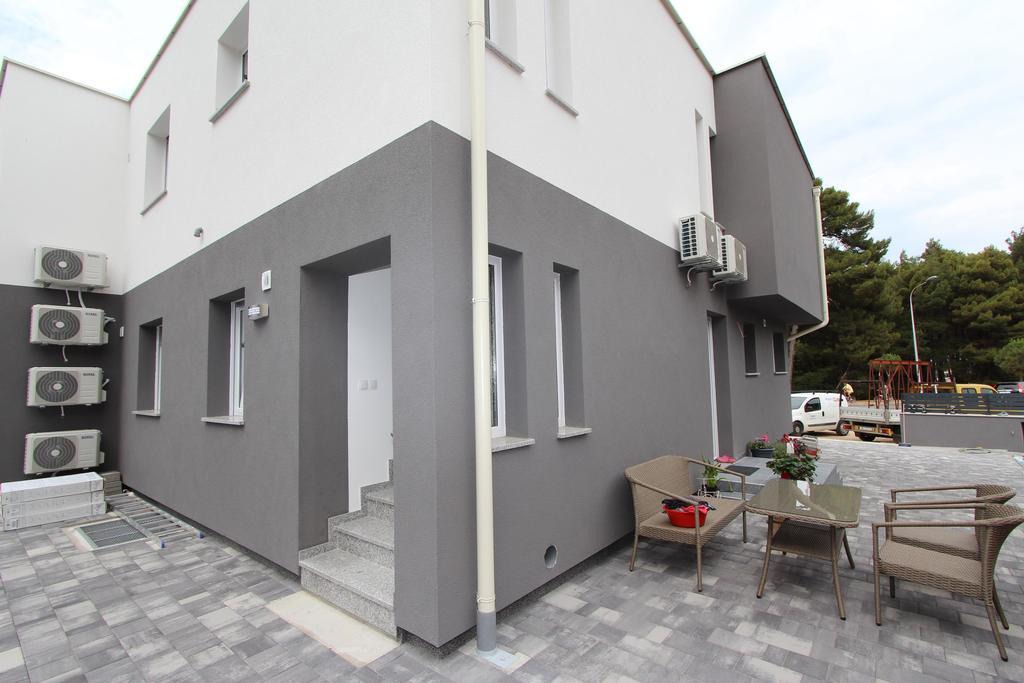 Apartment Karlo 1 罗维尼 外观 照片