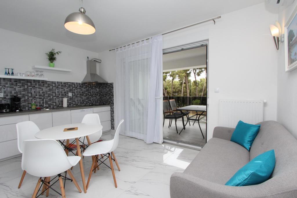 Apartment Karlo 1 罗维尼 外观 照片